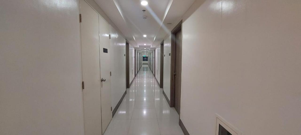 One Bedroom Condo Unit Fame Residences Manila Eksteriør bilde