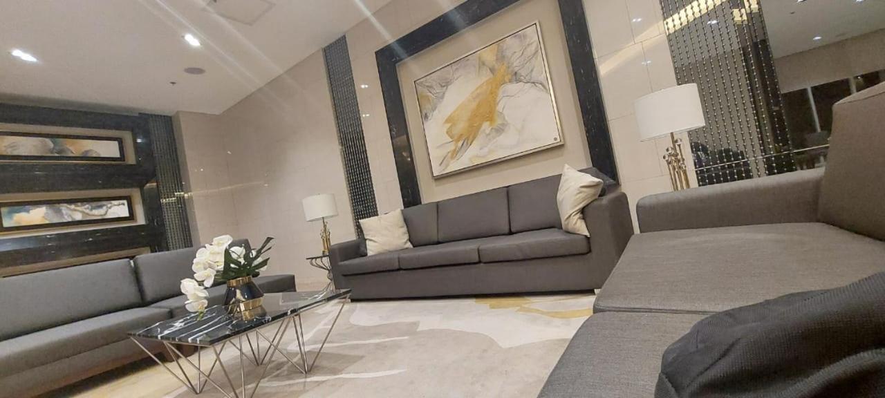 One Bedroom Condo Unit Fame Residences Manila Eksteriør bilde