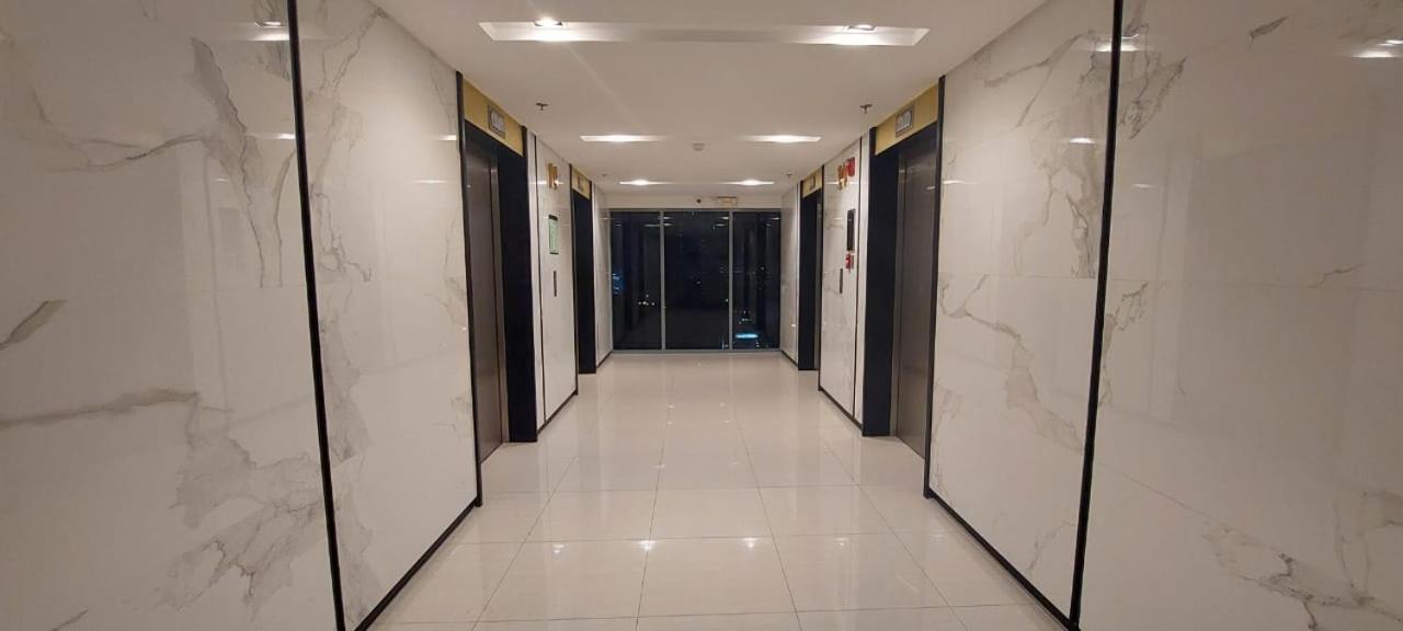 One Bedroom Condo Unit Fame Residences Manila Eksteriør bilde
