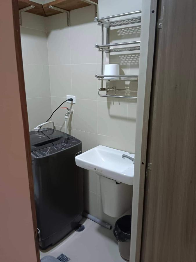 One Bedroom Condo Unit Fame Residences Manila Eksteriør bilde